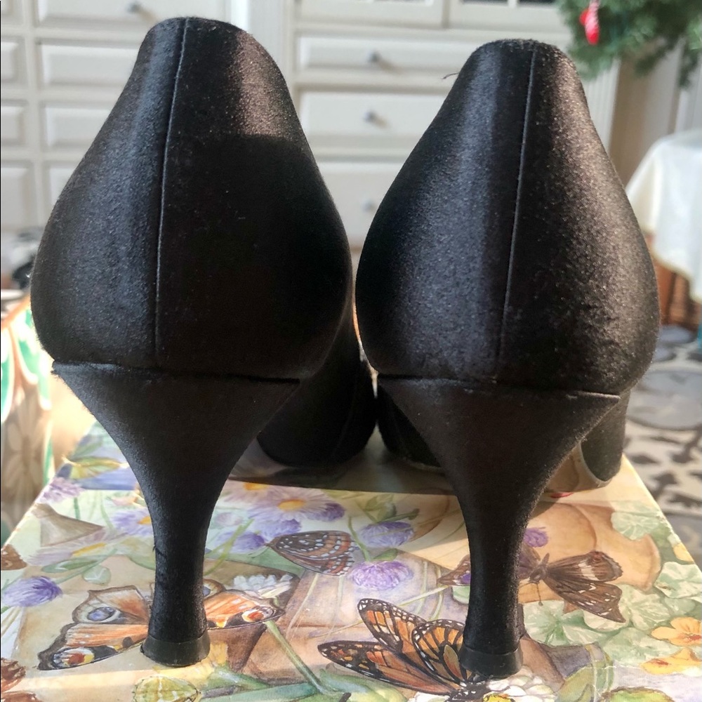 Stuart Weitzman Black Textured Pumps - image 2